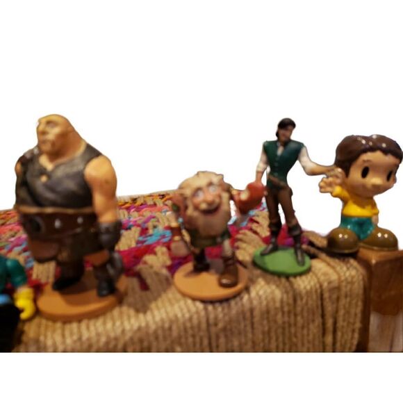 BUNDLE Lot of Boys Stuff/31 Characters - Picture 8 of 9